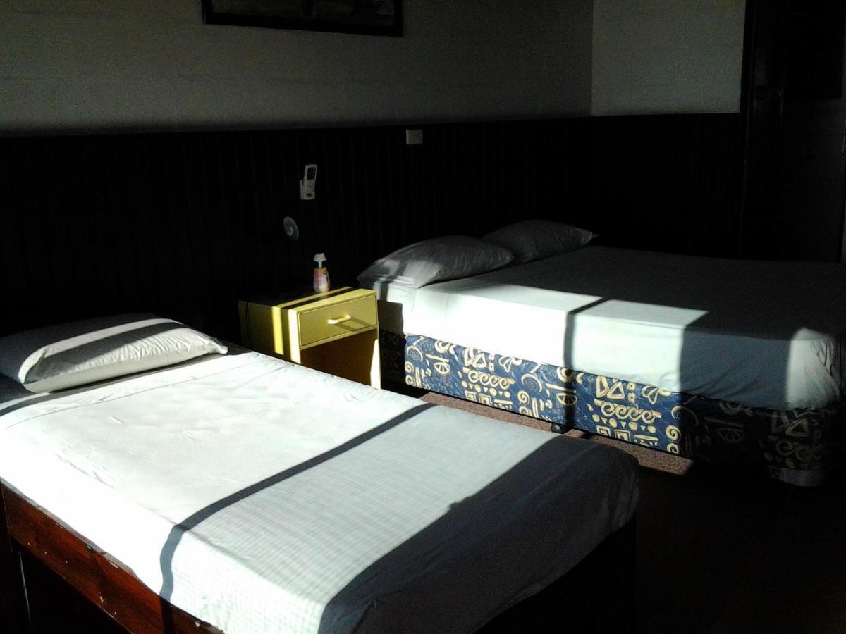 Bamboo Backpackers Hostel Nadi Room photo